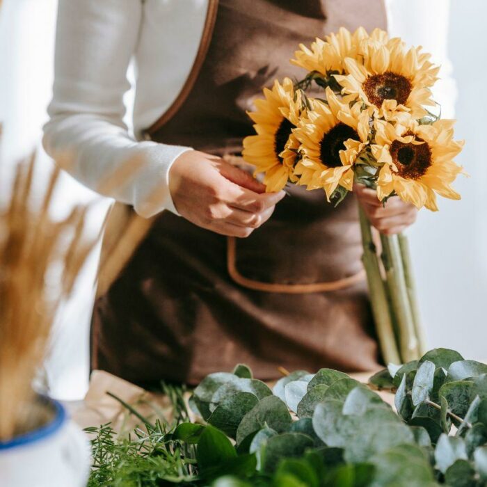Top 10 Things to Do Before Starting An Online Florist Store