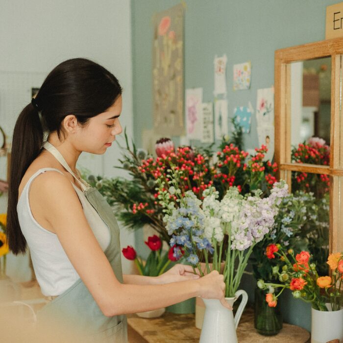 How to Find a Flower Wholesaler